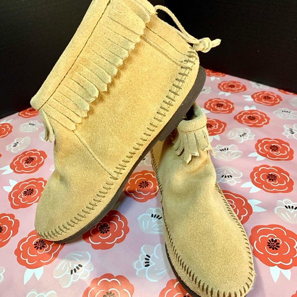 Minnnetonka Back Zip Hardsole boot Moccasins yth3 - Picture 3 of 6